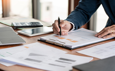 影響?？诠咀N時間的因素