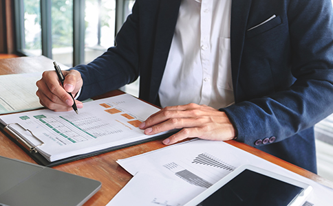 ?？谧?cè)公司的基本流程