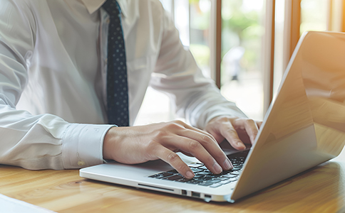 ?？谥型夂腺Y公司注冊