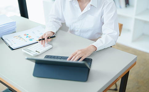 ?？谧N公司的詳細流程步驟