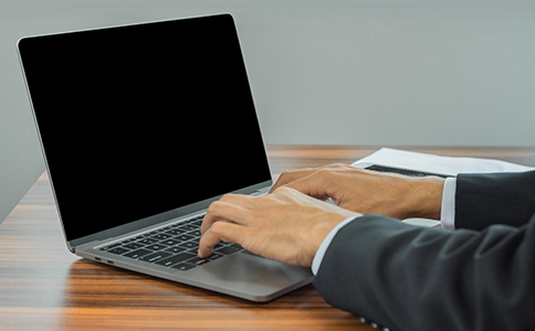 ?？谧怨ぷ魇业臈l件與資格