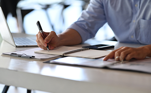 ?？诠ど探猱惓５淖⒁馐马?xiàng)